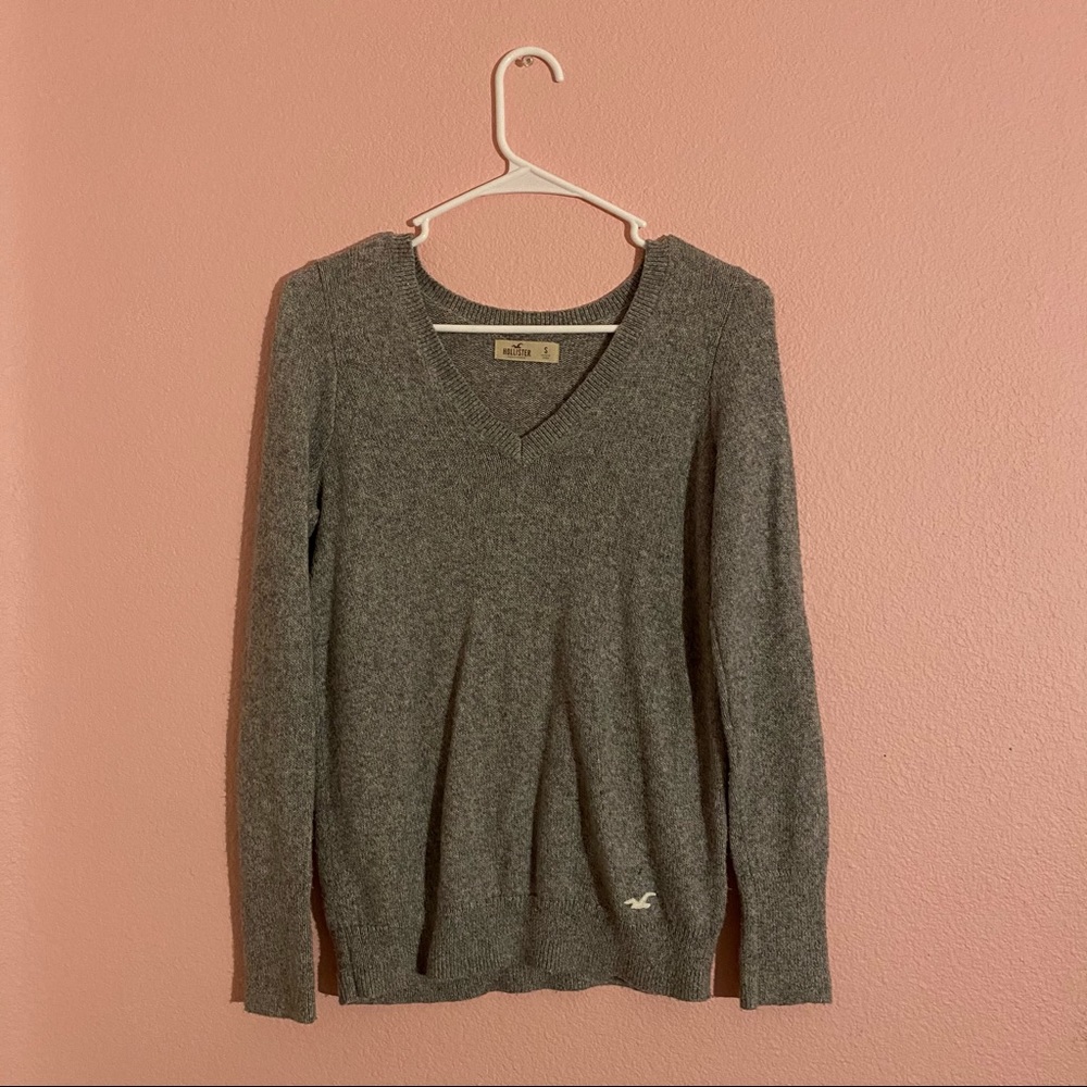 Hollister V-Neck Sweater